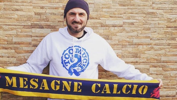 Sossio Aruta sfiora il gol numero 381 su rigore, ma la sua corsa nel Mesagne è solo all'inizio Sossio Aruta sfiora il gol numero 381 su rigore, ma la sua corsa nel Mesagne è solo all'inizio