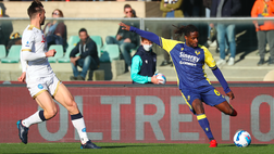 Pagelle Verona-Napoli, Tameze tuttofare, Ceccherini sbaglia, attacco bloccato