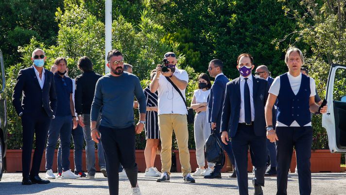 GERMOGLI PH: 26 MAGGIO 2021 FIRENZE CENTRO SPORTIVO DAVIDE ASTORI STRISCIONE PER L'ARRIVO DEL NUOVO ALLENATORE DELLA FIORENTINA GENNARO RINO GATTUSO NELLA FOTO 
