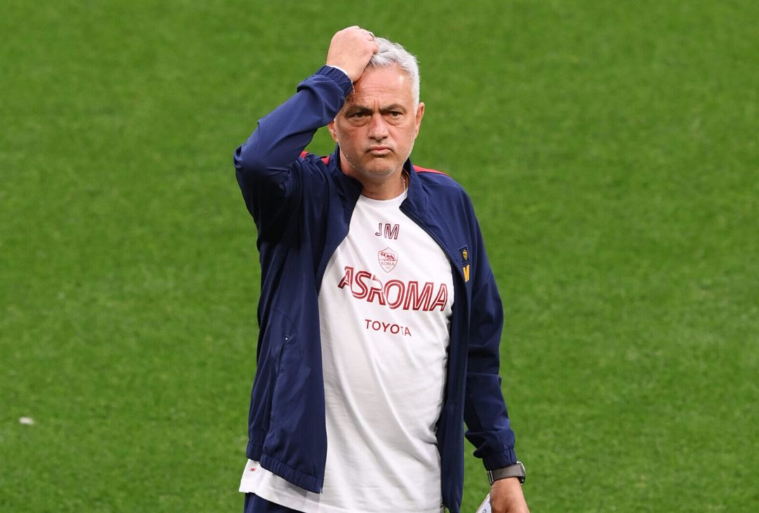 La Roma sul prato della Puskas Arena. Domani la finale – FOTO GALLERY - immagine 40