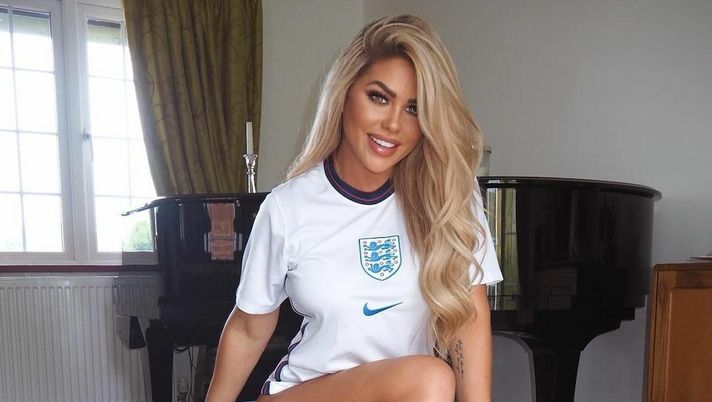 Europei, Bianca Gascoigne pronta a tifare Inghilterra: “Guarderò la partita con papà”  Europei, Bianca Gascoigne pronta a tifare Inghilterra: “Guarderò la partita con papà”