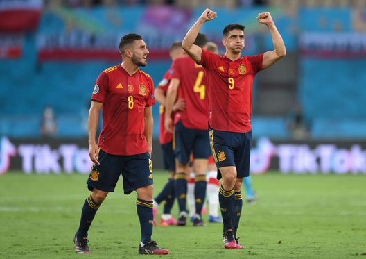 SEVILLE, SPAIN - JUNE 19: Koke and Gerard Moreno of Spain celebrate their side's first goal scored by team mates Alvaro Morata (not pictured) during the UEFA Euro 2020 Championship Group E match between Spain and Poland at Estadio La Cartuja on June 19, 2021 in Seville, Spain. (Photo by David Ramos/Getty Images) SEVILLE, SPAIN - JUNE 19: Koke and Gerard Moreno of Spain celebrate their side's first goal scored by team mates Alvaro Morata (not pictured) during the UEFA Euro 2020 Championship Group E match between Spain and Poland at Estadio La Cartuja on June 19, 2021 in Seville, Spain. (Photo by David Ramos/Getty Images)