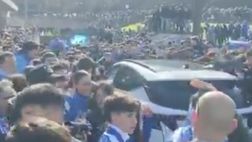 Gran folla al raduno pre-derby Oviedo allo stadio: e il centrocampista filma tutto…