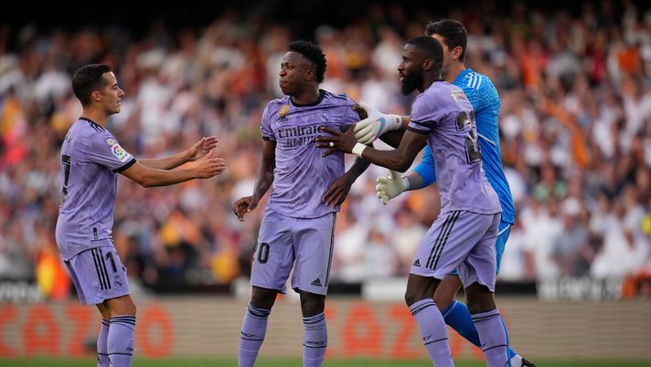 Razzismo, il Real presenta una denuncia per insulti a Vinicius - immagine 1