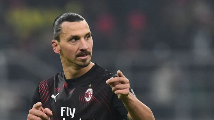 AC Milan's Swedish forward Zlatan Ibrahimovic reacts at the end of the Italian Serie A football match AC Milan vs Sampdoria on January 6, 2020 at the San Siro stadium in Milan. (Photo by Miguel MEDINA / AFP) (Photo by MIGUEL MEDINA/AFP via Getty Images) Da Bonaventura e Ibra a Callejon: come gestire questi casi, chi tenere e chi no- immagine 1