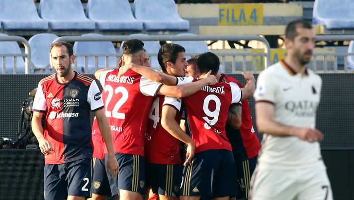 CAGLIARI, ITALY - APRIL 25: Joao Pedro of Cagliari celebrates his goal 3-1 during the Serie A match between Cagliari Calcio and AS Roma at Sardegna Arena on April 25, 2021 in Cagliari, Italy. Sporting stadiums around Italy remain under strict restrictions due to the Coronavirus Pandemic as Government social distancing laws prohibit fans inside venues resulting in games being played behind closed doors. (Photo by Enrico Locci/Getty Images) CAGLIARI, ITALY - APRIL 25: Joao Pedro of Cagliari celebrates his goal 3-1 during the Serie A match between Cagliari Calcio and AS Roma at Sardegna Arena on April 25, 2021 in Cagliari, Italy. Sporting stadiums around Italy remain under strict restrictions due to the Coronavirus Pandemic as Government social distancing laws prohibit fans inside venues resulting in games being played behind closed doors. (Photo by Enrico Locci/Getty Images)