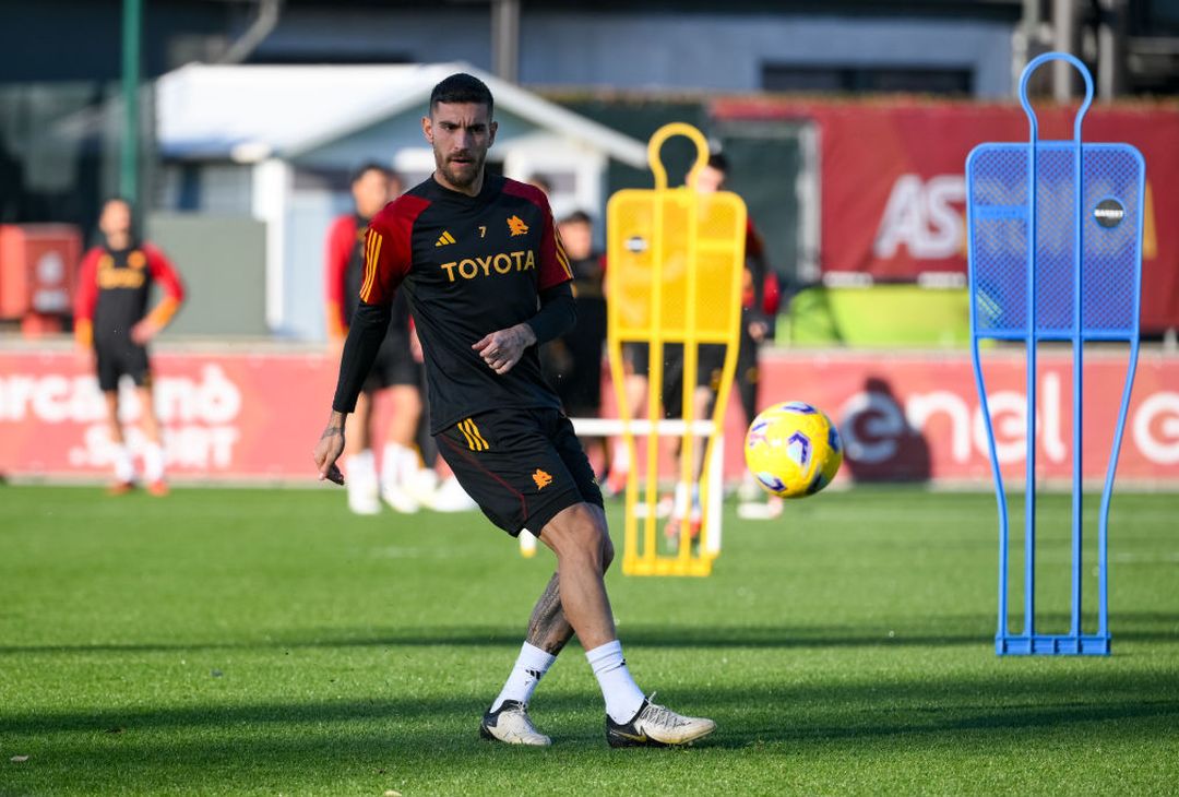 Trigoria, vigilia di Frosinone-Roma: la ‘festa’ dei compagni a Celik – FOTO GALLERY - immagine 10
