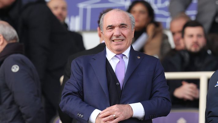 FLORENCE, ITALY - FEBRUARY 08: Rocco Commisso president of ACF Firoentina gestures during the Serie A match between ACF Fiorentina and Atalanta BC at Stadio Artemio Franchi on February 8, 2020 in Florence, Italy. (Photo by Gabriele Maltinti/Getty Images) FLORENCE, ITALY - FEBRUARY 08: Rocco Commisso president of ACF Firoentina gestures during the Serie A match between ACF Fiorentina and Atalanta BC at Stadio Artemio Franchi on February 8, 2020 in Florence, Italy. (Photo by Gabriele Maltinti/Getty Images)