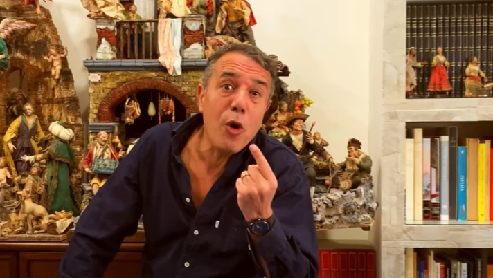 L’UANM omaggia Federico Salvatore: “Nu Napulitano overo, te vulimmo bbene!” L’UANM omaggia Federico Salvatore: “Nu Napulitano overo, te vulimmo bbene!” - immagine 1