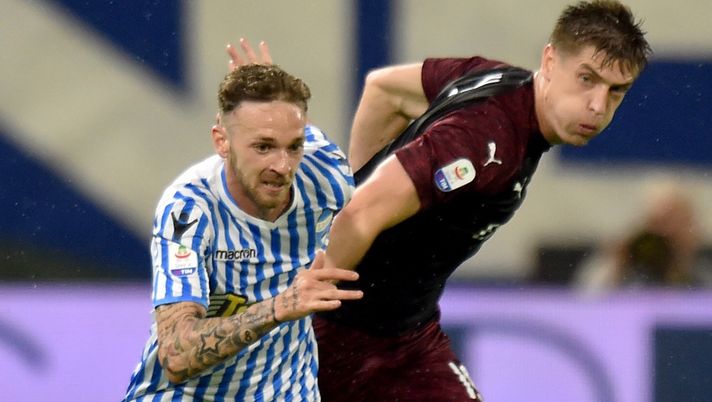 26 maggio 2019, Spal-Milan 2-3: Manuel Lazzari e Krzysztof Piatek (credits: GETTY Images) 26 maggio 2019, Spal-Milan 2-3: Manuel Lazzari e Krzysztof Piatek (credits: GETTY Images)