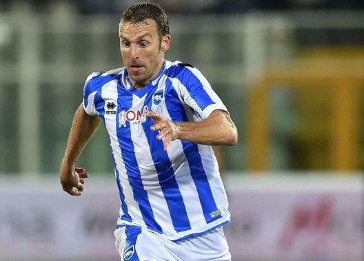 PESCARA, ITALY - SEPTEMBER 21: Hugo Campagnari of Pescara Calcio in action during the Serie A match between Pescara Calcio and FC Torino at Adriatico Stadium on September 21, 2016 in Pescara, Italy. (Photo by Giuseppe Bellini/Getty Images) PESCARA, ITALY - SEPTEMBER 21: Hugo Campagnari of Pescara Calcio in action during the Serie A match between Pescara Calcio and FC Torino at Adriatico Stadium on September 21, 2016 in Pescara, Italy. (Photo by Giuseppe Bellini/Getty Images)
