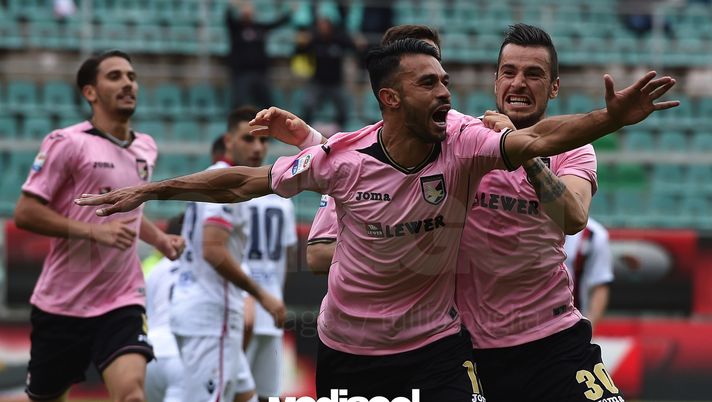 Giancarlo Gonzalez al Bologna, ma Marocchi: “Mi tengo Gastaldello e Maietta tutta la vita!”  Giancarlo Gonzalez al Bologna, ma Marocchi: “Mi tengo Gastaldello e Maietta tutta la vita!”
