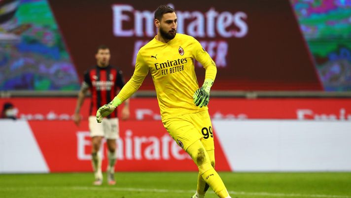 MILAN, ITALY - JANUARY 06: Gianluigi Donnarumma of A.C. Milan in action during the Serie A match between AC Milan and Juventus at Stadio Giuseppe Meazza on January 06, 2021 in Milan, Italy. Sporting stadiums around Italy remain under strict restrictions due to the Coronavirus Pandemic as Government social distancing laws prohibit fans inside venues resulting in games being played behind closed doors. (Photo by Marco Luzzani/Getty Images) MILAN, ITALY - JANUARY 06: Gianluigi Donnarumma of A.C. Milan in action during the Serie A match between AC Milan and Juventus at Stadio Giuseppe Meazza on January 06, 2021 in Milan, Italy. Sporting stadiums around Italy remain under strict restrictions due to the Coronavirus Pandemic as Government social distancing laws prohibit fans inside venues resulting in games being played behind closed doors. (Photo by Marco Luzzani/Getty Images)