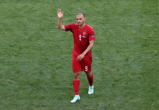 COPENHAGEN, DENMARK - JUNE 17: Martin Braithwaite of Denmark acknowledges the fans following defeat in the UEFA Euro 2020 Championship Group B match between Denmark and Belgium at Parken Stadium on June 17, 2021 in Copenhagen, Denmark. (Photo by Hanna McKay - Pool/Getty Images) Braithwaite: “Bullizzato dal Barça? Ho abbastanza esperienza per non farmi coinvolgere emotivamente”- immagine 2