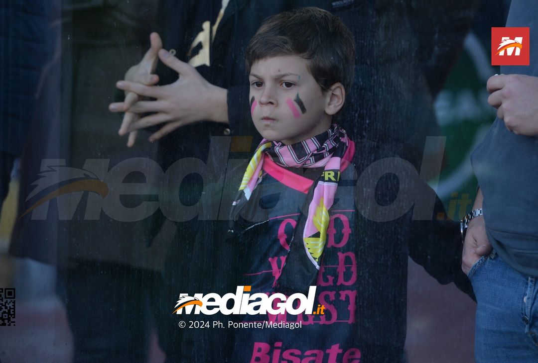 FOTOTIFO Palermo-Como 3-0, gli scatti ai tifosi al “Renzo Barbera” (GALLERY) - immagine 128