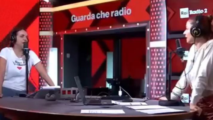 La conduttrice di Radio2 non si nasconde: &#8220;Forza viola! Juve? Ho sempre detto&#8230;&#8221; 