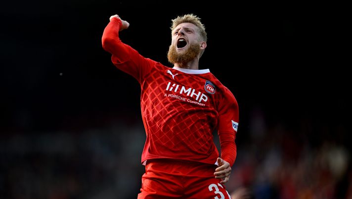 HEIDENHEIM, GERMANY - SEPTEMBER 30: Jan-Niklas Beste of 1.FC Heidenheim celebrates after scoring the team's first goal during the Bundesliga match between 1. FC Heidenheim 1846 and 1. FC Union Berlin at Voith-Arena on September 30, 2023 in Heidenheim, Germany. (Photo by Daniel Kopatsch/Getty Images) Dalla Bundesliga: due ex-obiettivi viola ancora decisivi - immagine 1