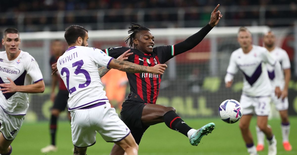 Vibrant Leao Double Sends Milan Top With 2-1 Win Over Fiorentina View Art Vibrant Leao Double Sends Milan Top With 2-1 Win Over Fiorentina View Art