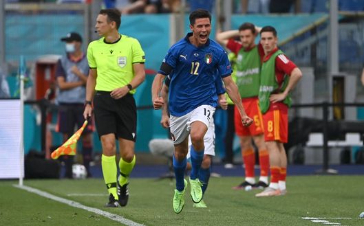 ROME, ITALY - JUNE 20: Matteo Pessina of Italy celebrates after scoring their side's first goal during the UEFA Euro 2020 Championship Group A match between Italy and Wales at Olimpico Stadium on June 20, 2021 in Rome, Italy. (Photo by Andreas Solaro - Pool/Getty Images) Pessina, appello ai club: “Se c’è tempo di lavorare insieme è un’altra cosa…”- immagine 1
