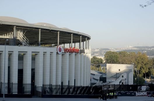 Lo stadio del Besiktas (Photo by Dean Mouhtaropoulos/Getty Images) Fenerbahce: il mega-dossier digitale di Jorge Jesus per il derby contro il Besiktas…- immagine 2