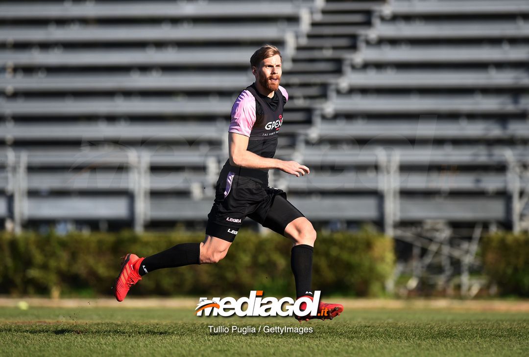  PALERMO, ITALY - FEBRUARY 28: Niklas Gunnarsson in action during a US Citta' di Palermo training session at Tenente Carmelo Onorato Sports Center on February 28, 2019 in Palermo, Italy. (Photo by Tullio M. Puglia/Getty Images) 