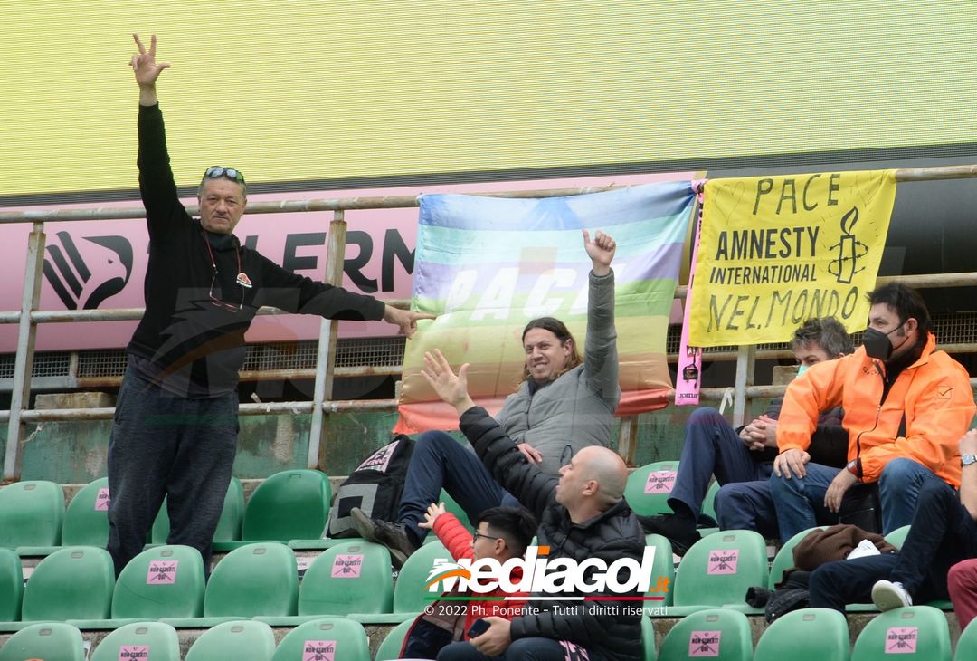 FOTO, i tifosi allo stadio per Palermo – Taranto 5-2 (Gallery) - immagine 35