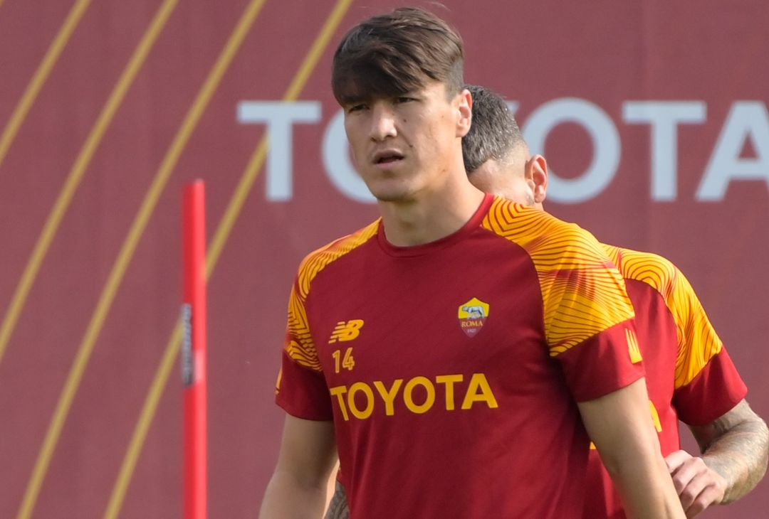 Roma in campo per preparare la sfida con il Napoli: c’è Kumbulla – FOTO GALLERY - immagine 12