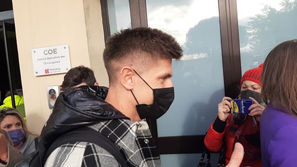 Foto e Video VN – Piatek è atterrato a Firenze, ora le visite mediche- immagine 2