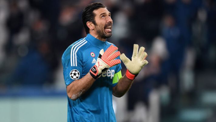 during the UEFA Champions League Round of 16 First Leg match between Juventus and Tottenham Hotspur at Allianz Stadium on February 13, 2018 in Turin, Italy. Sconcerti: “Buffon arrabbiato, ma c’è una cosa incomprensibile: perché smette?” - immagine 1