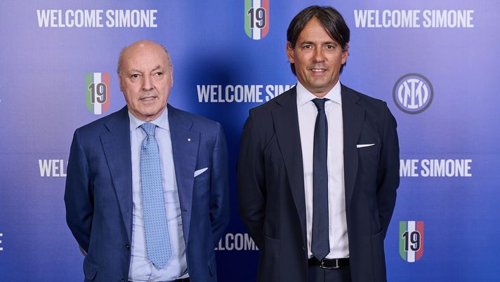 Giuseppe Marotta (amministratore delegato Inter) e Simone Inzaghi (allenatore Inter) nel giorno della presentazione di quest'ultimo con i nerazzurri | Calciomercato Serie A News (Getty Images) Giuseppe Marotta (amministratore delegato Inter) e Simone Inzaghi (allenatore Inter) nel giorno della presentazione di quest'ultimo con i nerazzurri | Calciomercato Serie A News (Getty Images)