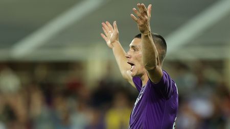 FLORENCE, ITALY - AUGUST 28: Nikola Milenkovic of ACF Fiorentina gestures during the Serie A match between ACF Fiorentina and SSC Napoli at Stadio Artemio Franchi on August 28, 2022 in Florence, Italy. (Photo by Gabriele Maltinti/Getty Images)