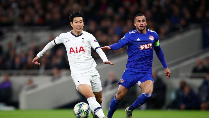 LONDON, ENGLAND - NOVEMBER 26: Heung-Min Son of Tottenham Hotspur battles for possession with Omar Elabdellaoui of Olympiacos during the UEFA Champions League group B match between Tottenham Hotspur and Olympiacos FC at Tottenham Hotspur Stadium on November 26, 2019 in London, United Kingdom. (Photo by Julian Finney/Getty Images) LONDON, ENGLAND - NOVEMBER 26: Heung-Min Son of Tottenham Hotspur battles for possession with Omar Elabdellaoui of Olympiacos during the UEFA Champions League group B match between Tottenham Hotspur and Olympiacos FC at Tottenham Hotspur Stadium on November 26, 2019 in London, United Kingdom. (Photo by Julian Finney/Getty Images)