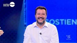 Salvini: “I calciatori hanno una corsia preferenziale per i tamponi: assurdo. Non so perché…”
