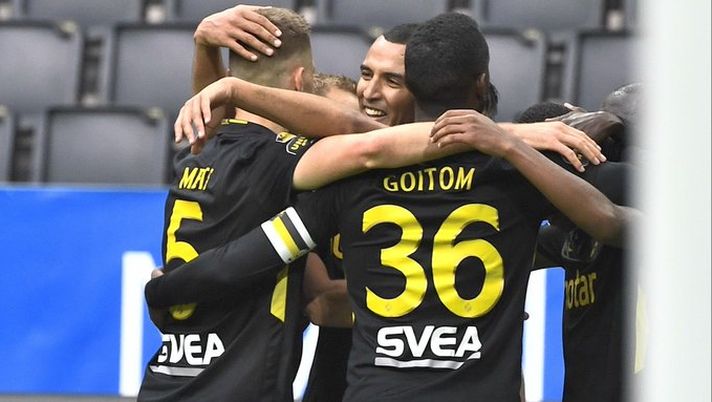Gioia AIK dopo il 3-0 di Lustig Gioia AIK dopo il 3-0 di Lustig