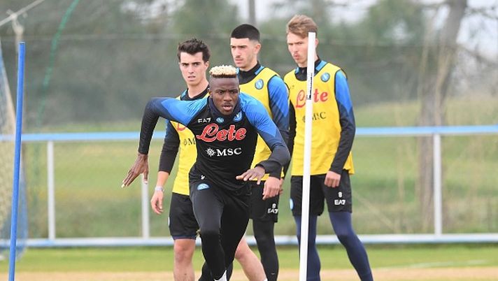 NAPLES, ITALY - JANUARY 19: Vìctor Osimhen of Napoli in action during a SSC Napoli training session on January 19, 2023 in Naples, Italy. (Photo by SSC NAPOLI/SSC NAPOLI via Getty Images) Napoli, Oshimen: “Vogliamo vincere il derby” - immagine 1