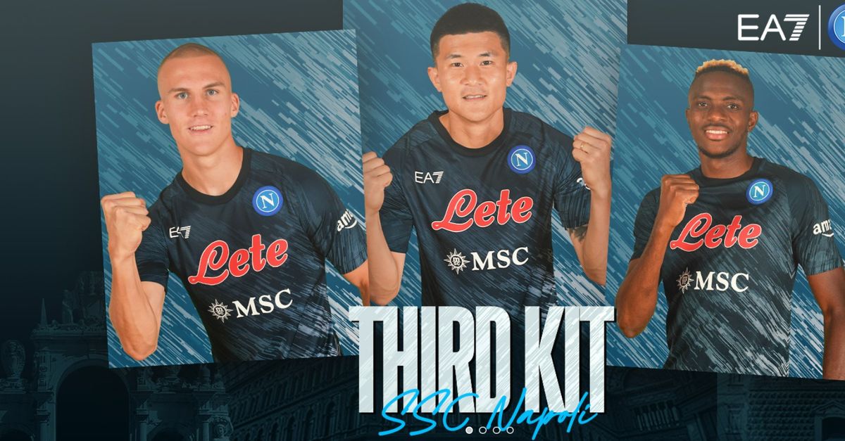VIDEO Le maglie più belle della nuova Serie A c’è anche quella del Napoli Calcio Napoli 1926 VIDEO Le maglie più belle della nuova Serie A c’è anche quella del Napoli Calcio Napoli 1926