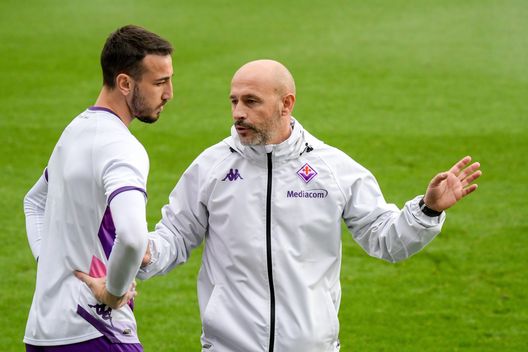 GERMOGLI PH: 30 DICEMBRE 2022 FIRENZE STADIO ARTEMIO FRANCHI PARTITA TRA FIORENTINA E FIORENTINA PRIMAVERA NELLA FOTO ITALIANO CASTROVILLI Italiano: “Mandragora out, Nico a breve in gruppo. Amrabat lo voglio al 100%”- immagine 2