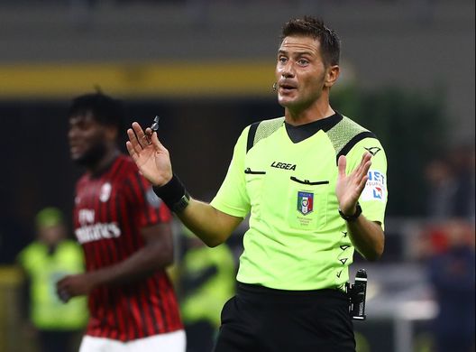 L'arbitro Fabrizio Pasqua della sezione di Tivoli L'arbitro Fabrizio Pasqua della sezione di Tivoli