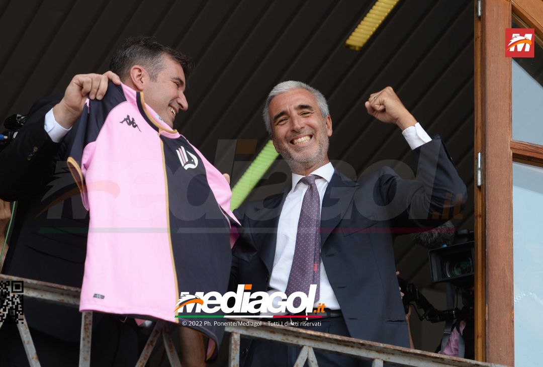 FOTO PALERMO AL CITY GROUP: MIRRI, SORIANO E L’ABBRACCIO DEI TIFOSI (GALLERY) - immagine 30