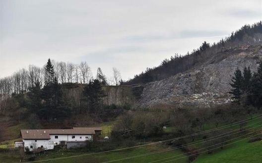 La discarica di Zaldibar La discarica di Zaldibar