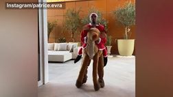 VIDEO / Evra balla vestito da Babbo Natale: il video fa il giro del web