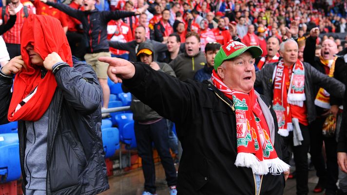 BASEL, SWITZERLAND - MAY 18:  Fans scuffle prior to the UEFA Europa League Final match between Liverpool and Sevilla at St. Jakob-Park on May 18, 2016 in Basel, Switzerland.  (Photo by David Ramos/Getty Images)  BASEL, SWITZERLAND - MAY 18:  Fans scuffle prior to the UEFA Europa League Final match between Liverpool and Sevilla at St. Jakob-Park on May 18, 2016 in Basel, Switzerland.  (Photo by David Ramos/Getty Images)