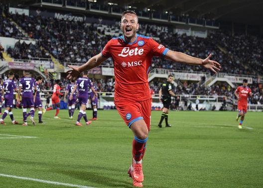 FLORENCE, ITALY - OCTOBER 03: Amir Rrahmani of Napoli celebrates after scoring the first goal of Napoli during the Serie A match between ACF Fiorentina v SSC Napoli at Stadio Artemio Franchi on October 03, 2021 in Florence, Italy. (Photo by SSC NAPOLI/SSC NAPOLI via Getty Images) FLORENCE, ITALY - OCTOBER 03: Amir Rrahmani of Napoli celebrates after scoring the first goal of Napoli during the Serie A match between ACF Fiorentina v SSC Napoli at Stadio Artemio Franchi on October 03, 2021 in Florence, Italy. (Photo by SSC NAPOLI/SSC NAPOLI via Getty Images)