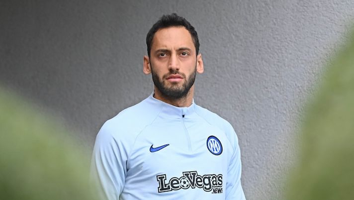 FLASH – Inter, risentimento muscolare per Calhanoglu: l’esito degli esami e i tempi di recupero - immagine 1