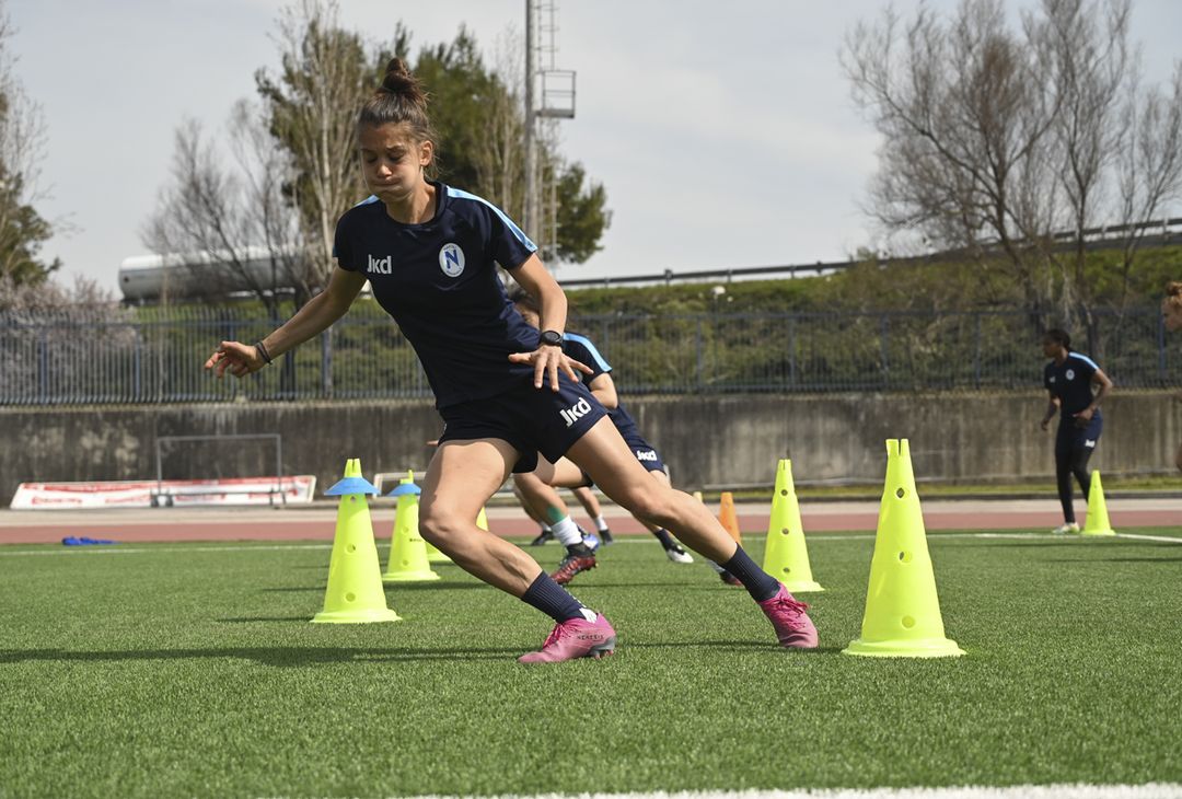 FOTO Il Napoli Femminile prepara la sfida salvezza con la Lazio: l’allenamento - immagine 4