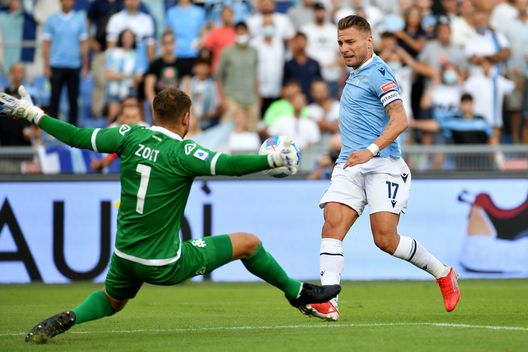ROME, ITALY - AUGUST 28: Ciro Immobile of SS Lazio scores the first goal of his team during the Serie A match between SS Lazio and Spezia Calcio at Stadio Olimpico on August 28, 2021 in Rome, . (Photo by Marco Rosi/Getty Images) ROME, ITALY - AUGUST 28: Ciro Immobile of SS Lazio scores the first goal of his team during the Serie A match between SS Lazio and Spezia Calcio at Stadio Olimpico on August 28, 2021 in Rome, . (Photo by Marco Rosi/Getty Images)