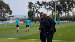VIDEO / Inter, Adriano in visita ad Appiano Gentile: la richiesta di Inzaghi dopo il derby