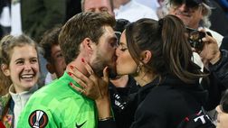 Qatar 2022: un incidente blocca la partenza di Izabel Goulart per Doha, Trapp risolve così