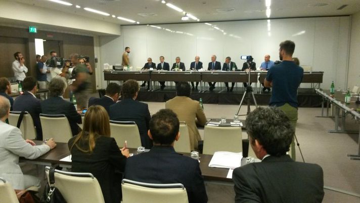 Palermo in Serie C, i prossimi step dei legali del club: ricorso e sospensiva playoff. La Figc… Palermo in Serie C, i prossimi step dei legali del club: ricorso e sospensiva playoff. La Figc…