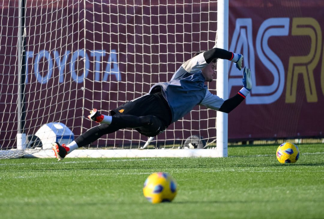Trigoria, vigilia di Frosinone-Roma: la ‘festa’ dei compagni a Celik – FOTO GALLERY - immagine 6